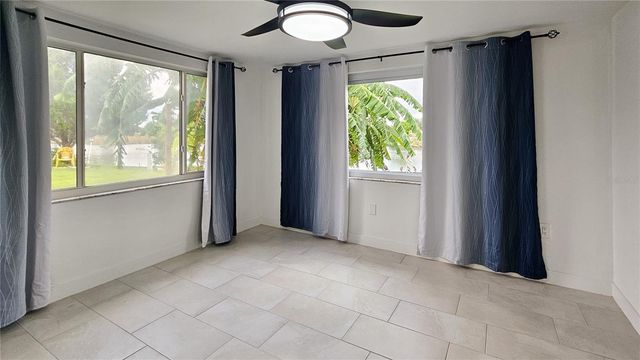 3633 ROCK ROYAL DRIVE 1, Holiday, FL 34691