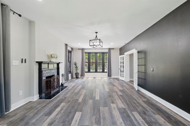 1300 W 3rd Avenue, Corsicana, TX 75110