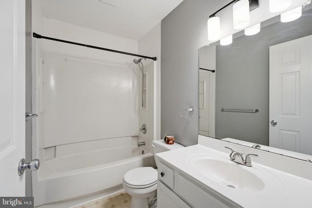 642 NEW MARKET DR, Souderton, PA 18964