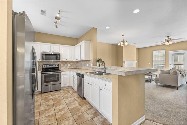 5245 Overland Drive B24, Lawrence, KS 66049