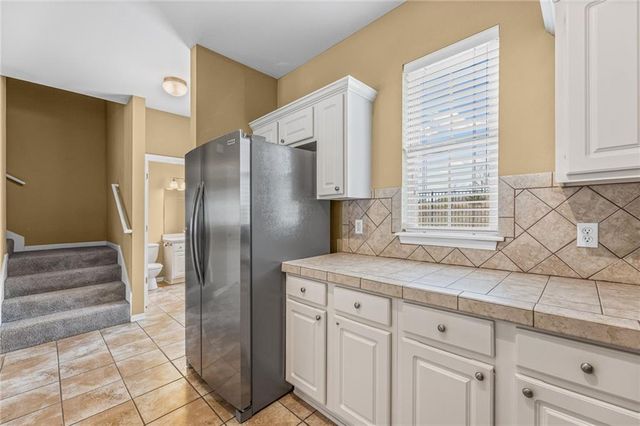 5245 Overland Drive B24, Lawrence, KS 66049