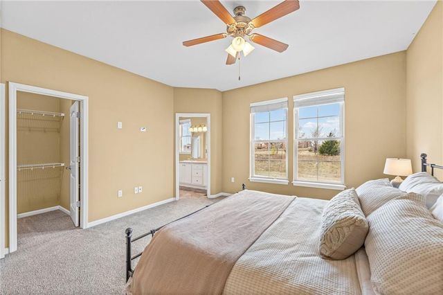 5245 Overland Drive B24, Lawrence, KS 66049