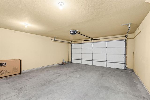 5245 Overland Drive B24, Lawrence, KS 66049