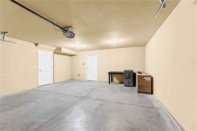 5245 Overland Drive B24, Lawrence, KS 66049