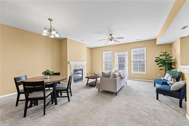 5245 Overland Drive B24, Lawrence, KS 66049