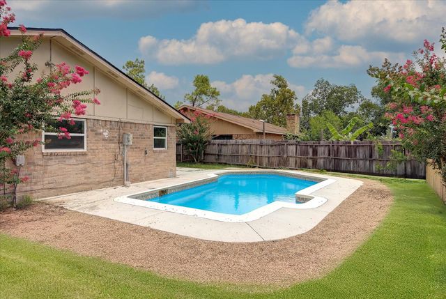 15507 Sierra Valle Drive, Houston, TX 77083