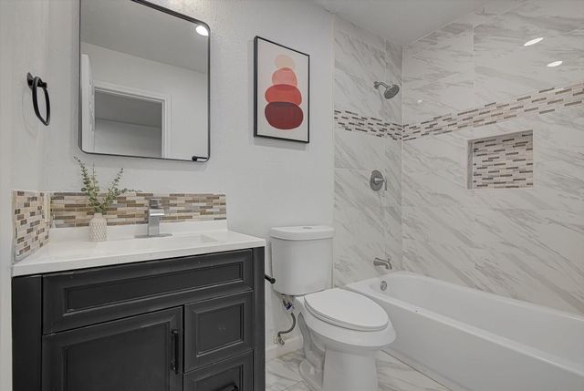 15507 Sierra Valle Drive, Houston, TX 77083