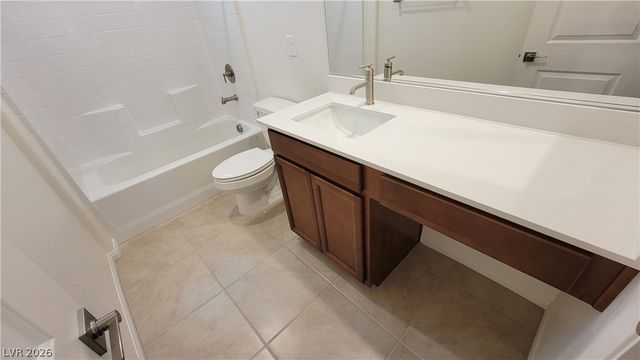 7375 Davenbury Street, Las Vegas, NV 89113