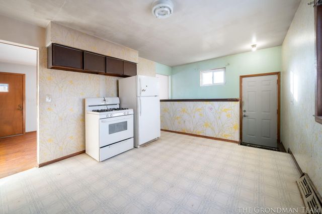 5555 Claudia Avenue Se, City Of Kentwood, MI 49548