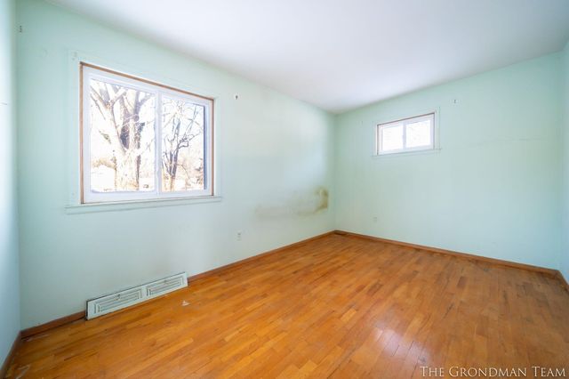 5555 Claudia Avenue Se, City Of Kentwood, MI 49548