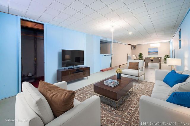 5555 Claudia Avenue Se, City Of Kentwood, MI 49548