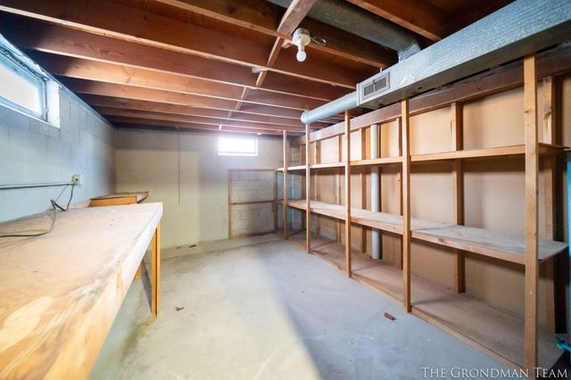 5555 Claudia Avenue Se, City Of Kentwood, MI 49548