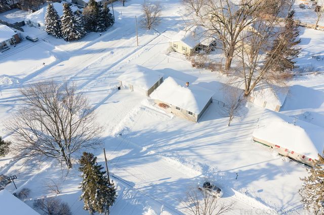 5555 Claudia Avenue Se, City Of Kentwood, MI 49548