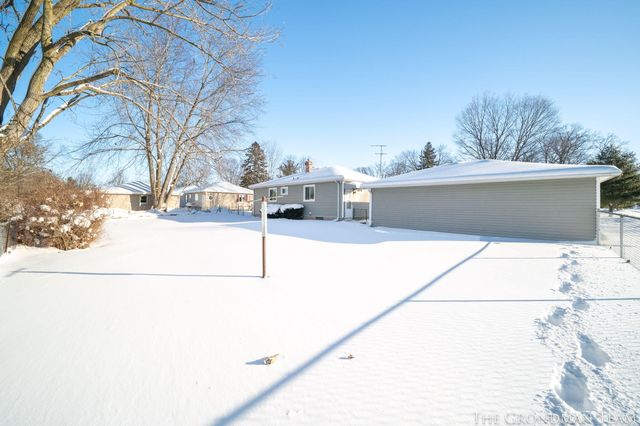 5555 Claudia Avenue Se, City Of Kentwood, MI 49548