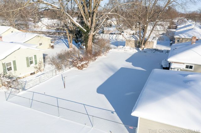 5555 Claudia Avenue Se, City Of Kentwood, MI 49548