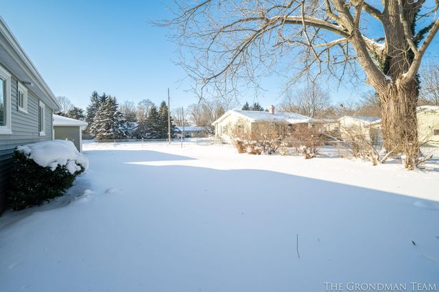 5555 Claudia Avenue Se, City Of Kentwood, MI 49548