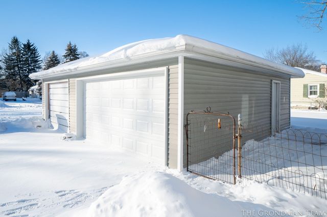 5555 Claudia Avenue Se, City Of Kentwood, MI 49548