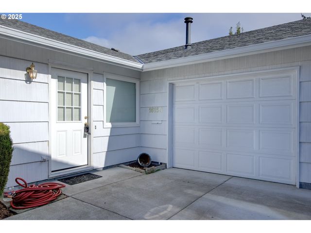 16150 Sw ROYALTY Pkwy, Portland, OR 97224