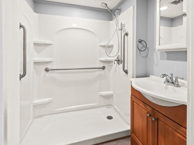 1202 Wachusett St, Holden, MA 01522