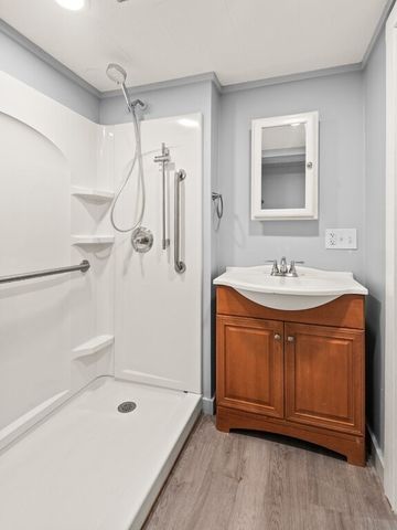 1202 Wachusett St, Holden, MA 01522
