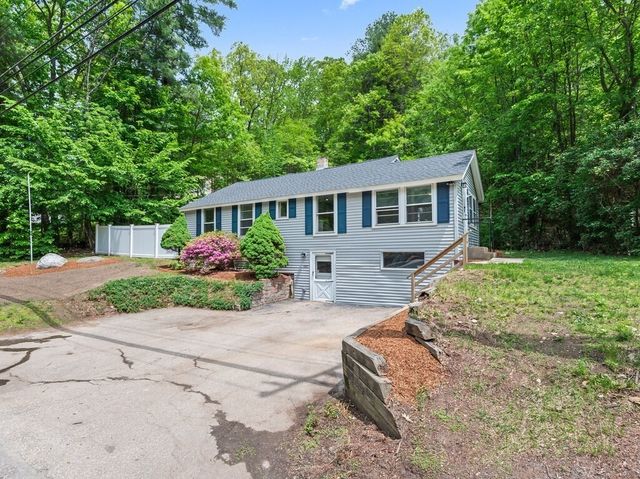 1202 Wachusett St, Holden, MA 01522