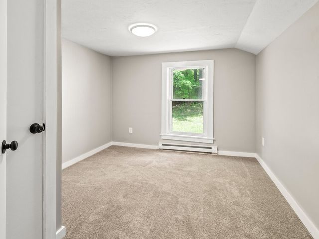 1202 Wachusett St, Holden, MA 01522