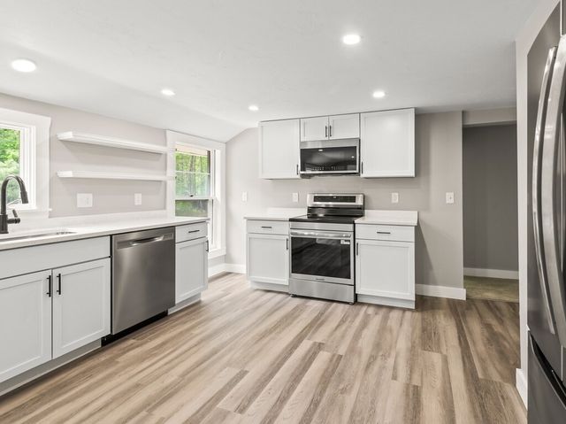 1202 Wachusett St, Holden, MA 01522