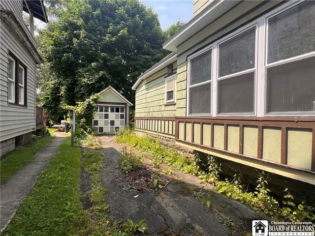 395 Fairmount Avenue, Jamestown, NY 14701