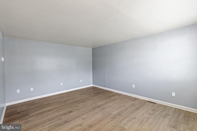 348 WOODLAWN TER #B, Collingswood, NJ 08108