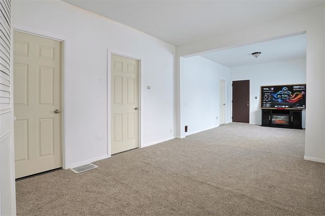 909 N Granger Street, Saginaw, MI 48602