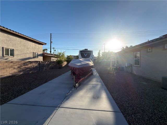 4713 Overlook Ranch Street, North Las Vegas, NV 89031