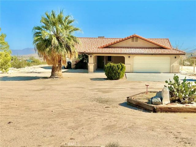 6665 Elk, 29 Palms, CA 92277