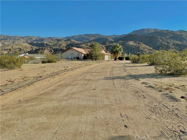 6665 Elk, 29 Palms, CA 92277