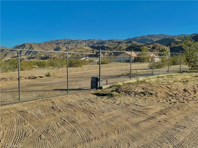 6665 Elk, 29 Palms, CA 92277