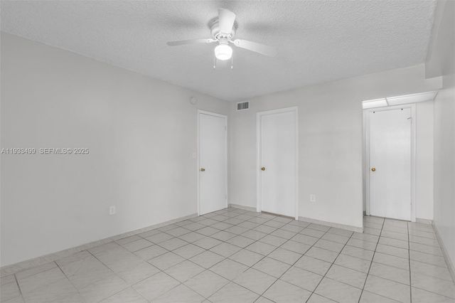 3716 NE 168th St 302, North Miami Beach, FL 33160