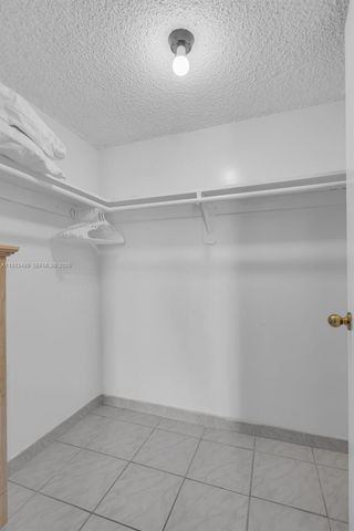 3716 NE 168th St 302, North Miami Beach, FL 33160