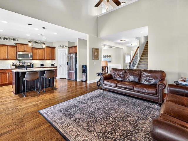 2731 Jasmine St, Lebanon, TN 37087