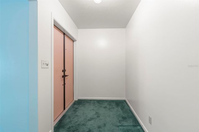 2616 TORONTO, Tampa, FL 33629