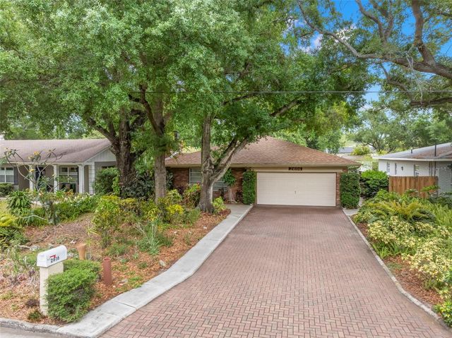 2616 TORONTO, Tampa, FL 33629