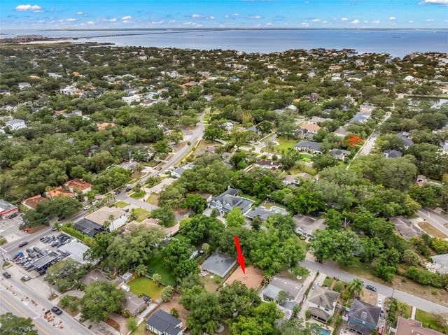 2616 TORONTO, Tampa, FL 33629