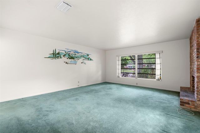 2616 TORONTO, Tampa, FL 33629