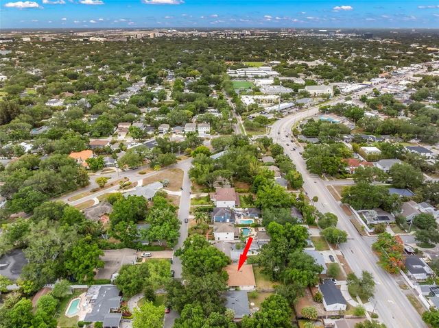 2616 TORONTO, Tampa, FL 33629
