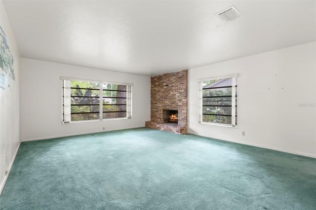 2616 TORONTO, Tampa, FL 33629