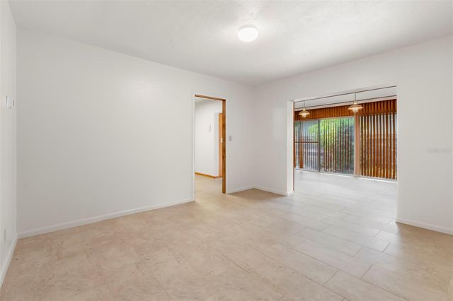 2616 TORONTO, Tampa, FL 33629