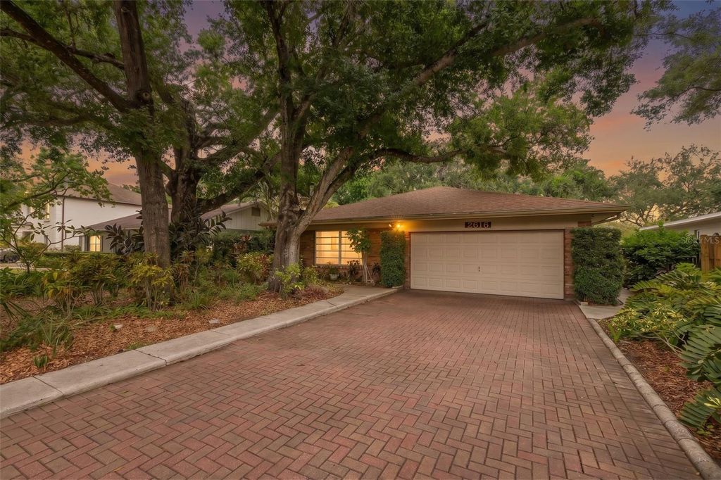 2616 TORONTO, Tampa, FL 33629