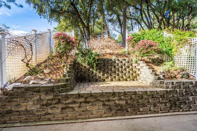 1384 Oak Ridge Dr, Colfax, CA 95713