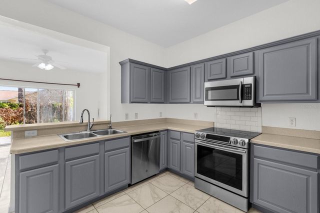 5090 NE 122ND BOULEVARD, Oxford, FL 34484