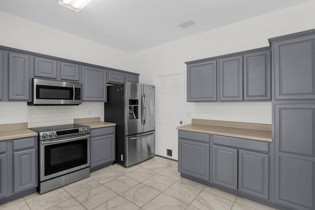 5090 NE 122ND BOULEVARD, Oxford, FL 34484