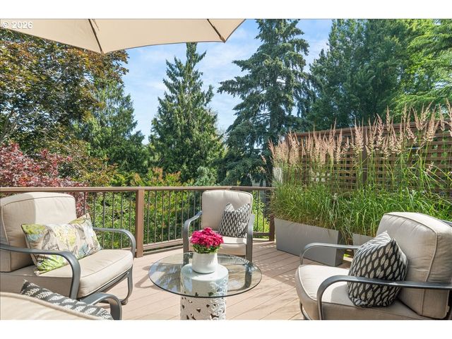 6791 Sw ASHDALE Dr, Portland, OR 97223