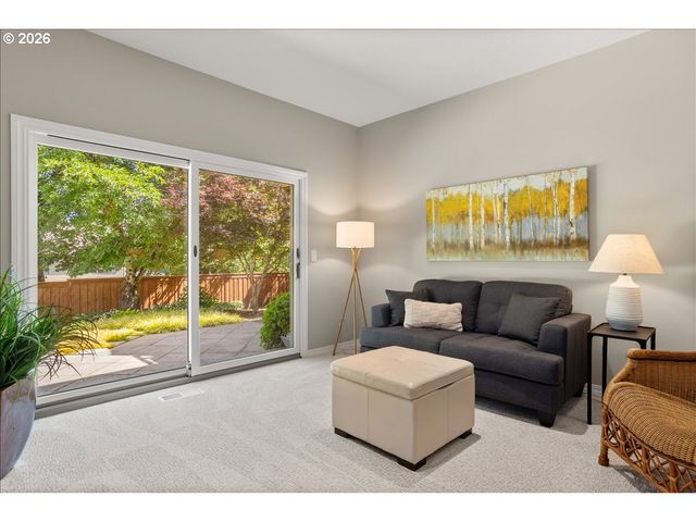 6791 Sw ASHDALE Dr, Portland, OR 97223